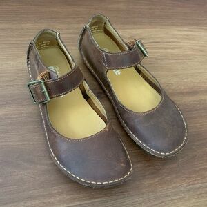 Clarks leather Mary Janes
